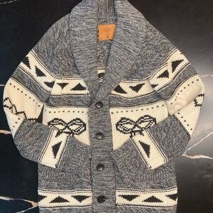 Aritzia TNA Lambswool Cardigan/Sweater
